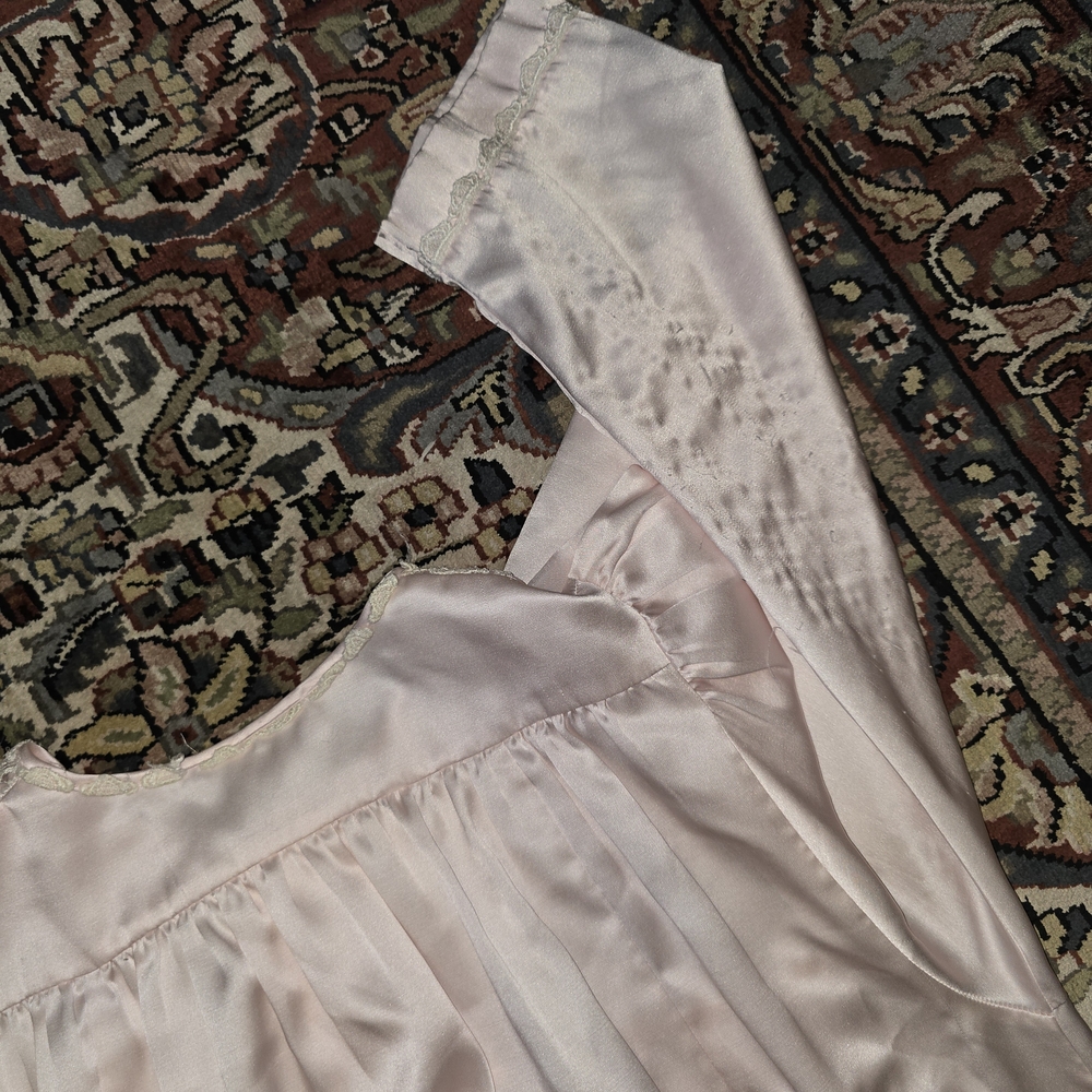 Dior Blush Satin Long Robe - Picture 10 of 11